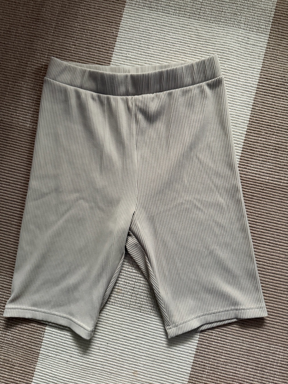 H&M Women’s Ribbed Biker Shorts - Light Taupe